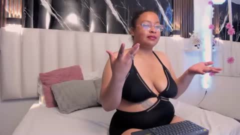 abigail_00_ online show from July 3, 11:59 am