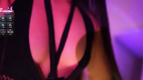 Snapshot of abigail_adamss_ chatting on February 25, 10:53 pm Abigail online show from February 25, 10:53 pm