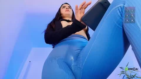 Abigail online show from November 12, 9:28 pm