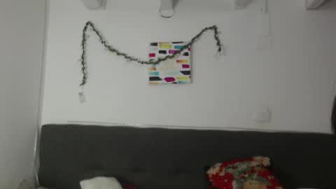 abigail_smith0 online show from April 13, 12:42 pm