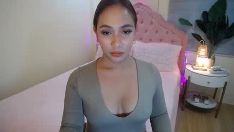 Snapshot of absolutely_gurjuice69 chatting on September 14, 4:59 am Hope online show from September 14, 4:59 am
