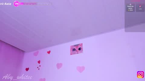 Snapshot of aby_whitee chatting on October 3, 12:24 pm Aby online show from October 3, 12:24 pm