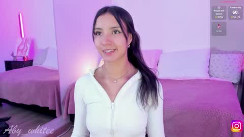 Snapshot of aby_whitee chatting on February 2, 4:15 am Aby online show from February 2, 4:15 am