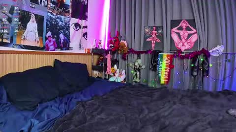 my main acc  sistoned online show from June 28, 2:02 pm