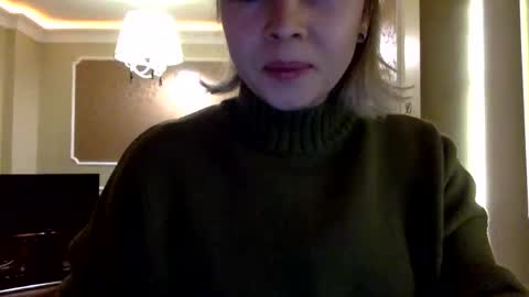 Mary online show from February 9, 2:40 pm