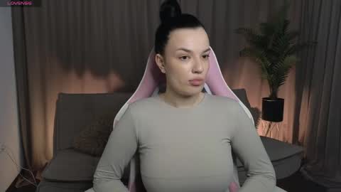 acelozora online show from April 14, 7:22 am