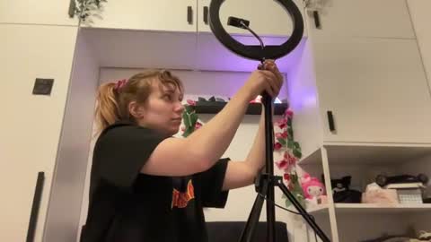 Melanie online show from July 11, 9:18 pm