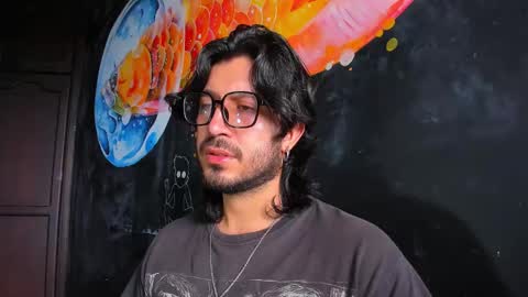 R. online show from November 4, 6:20 pm