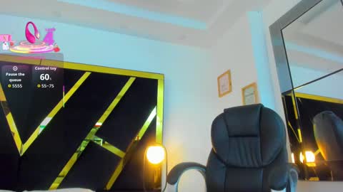 adalinarusell_ online show from October 1, 3:33 pm