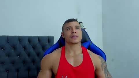 Snapshot of adam_boss chatting on September 30, 3:44 pm adam boss online show from September 30, 3:44 pm
