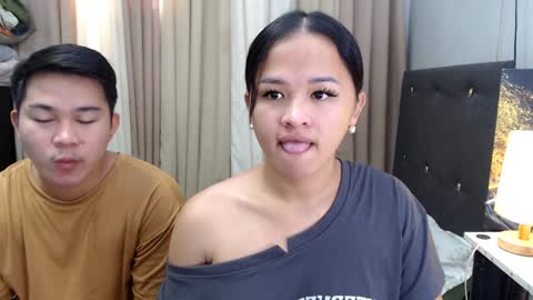 adam and dayana online show from December 4, 6:05 am