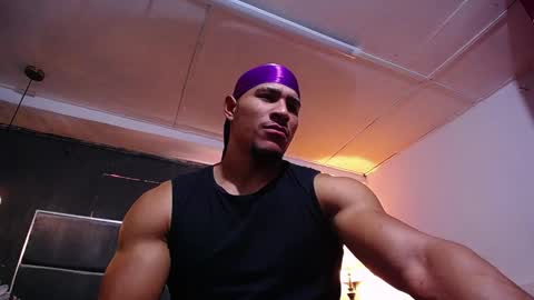 adam_fit19cm online show from March 3, 2:02 pm