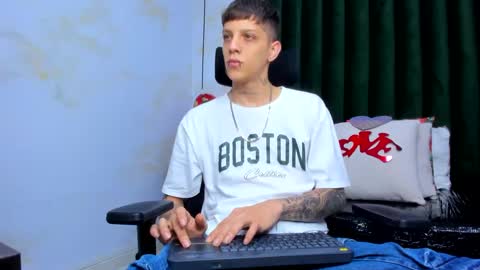 Adam online show from February 14, 8:59 pm