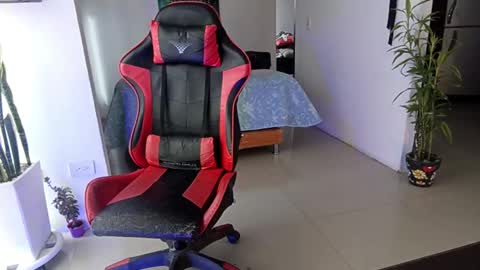 Adam Valencia online show from December 5, 8:17 pm