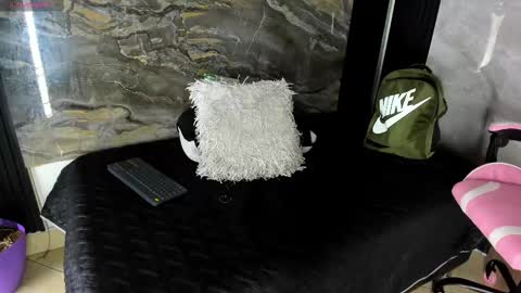 adamparker_ online show from February 25, 3:20 pm