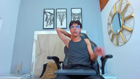 Adams Bobby online show from November 9, 11:13 am