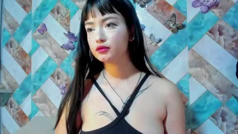 addison_avery online show from July 5, 2:58 am