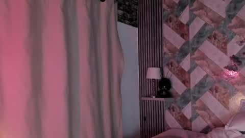 addison_avery online show from July 27, 5:05 am