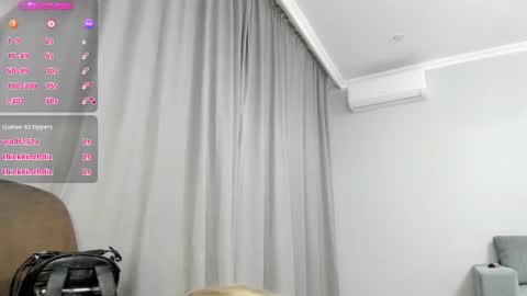 Adel online show from January 29, 1:17 pm