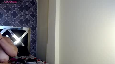 adele cruzz online show from January 12, 11:01 pm