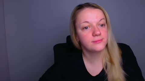 Adele online show from November 22, 12:47 pm