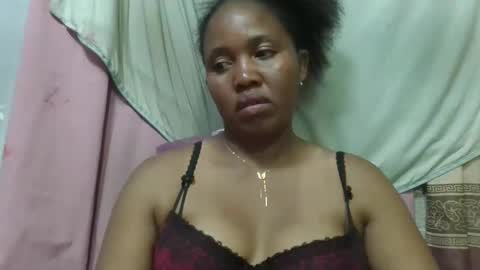 adelealy online show from April 17, 12:51 pm