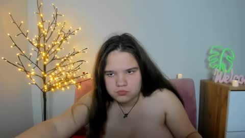 adelecruzz online show from February 20, 4:58 pm