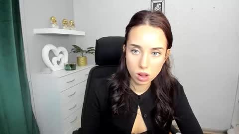 Adele online show from February 25, 6:39 am