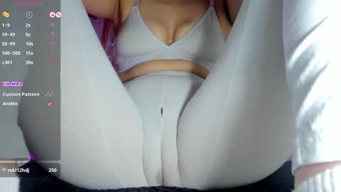 adelinaconte1 online show from November 26, 10:17 pm