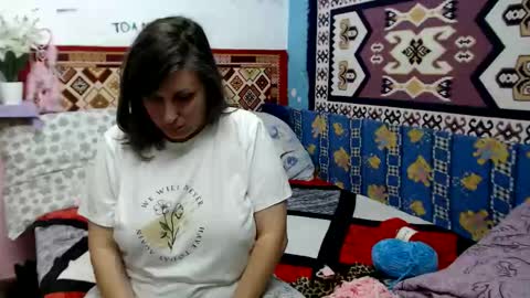 Snapshot of adelineblueeyes chatting on October 20, 11:04 am Larisa online show from October 20, 11:04 am