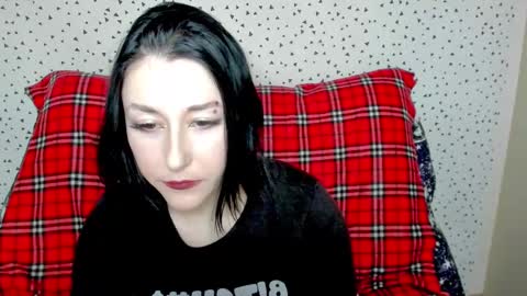 Snapshot of adell_berry chatting on February 27, 5:07 am Adel online show from February 27, 5:07 am