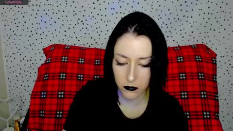 Snapshot of adell_berry chatting on March 7, 2:25 am Adel online show from March 7, 2:25 am