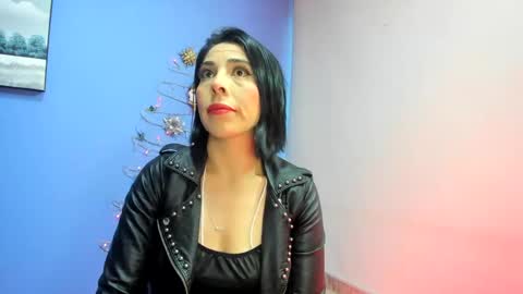 Adelle online show from December 13, 11:13 am