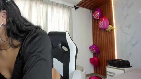 ADHARA  MESSY online show from February 19, 3:00 pm