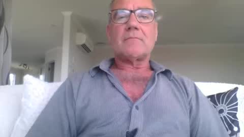 adjustable14 online show from November 2, 1:38 am