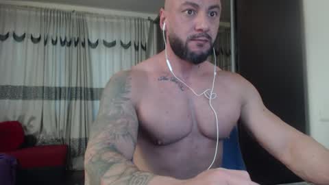 adonis_dionysos online show from October 28, 12:39 pm