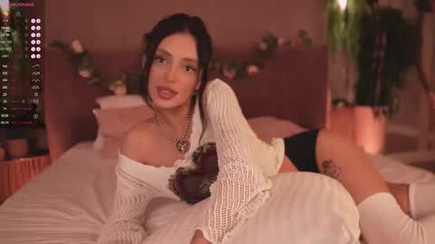 adoracortes online show from October 24, 5:41 am