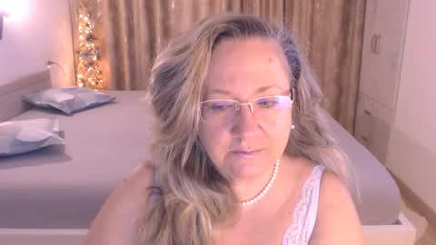 Cryna online show from February 18, 6:46 am