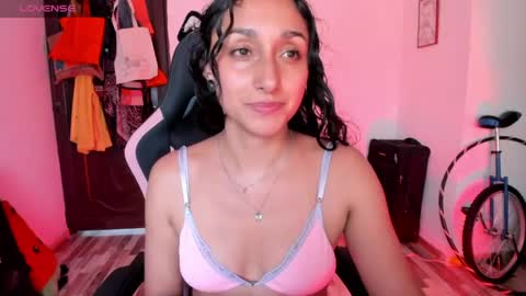 Adrena10 online show from May 5, 10:15 pm