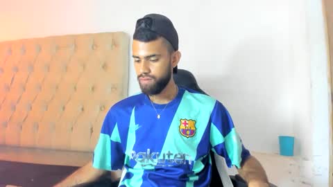 adri_sexboy229 online show from September 30, 1:38 am