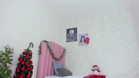 Adriana online show from December 19, 2:23 pm