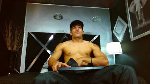   online show from December 19, 3:30 pm