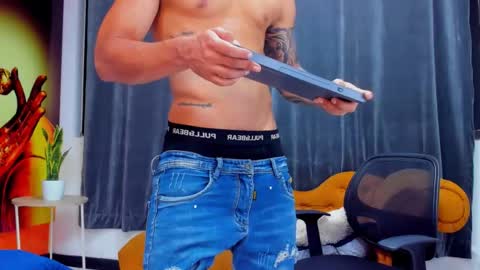   online show from November 26, 7:21 pm