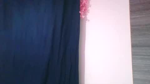 adrianagogo18 online show from September 10, 10:55 pm