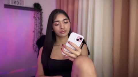 Snapshot of adrianasinclair chatting on October 5, 5:20 pm Adriana online show from October 5, 5:20 pm