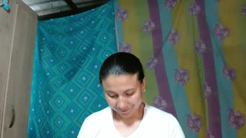 Snapshot of adrianatellez chatting on January 6, 6:10 pm Adriana Tellez online show from January 6, 6:10 pm