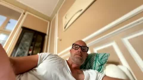 adrienfromparis online show from July 29, 7:30 am