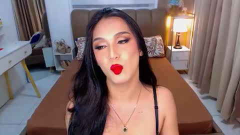 Snapshot of adychavez chatting on February 18, 8:59 am Ur Dream girl online show from February 18, 8:59 am