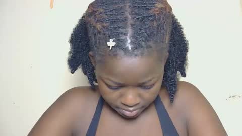 african_sluttygal online show from November 26, 4:10 am