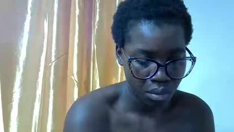 afrikan_desire online show from February 28, 1:59 pm